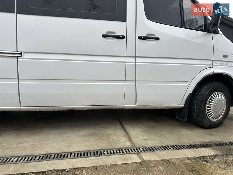 Мікроавтобус Mercedes-Benz Sprinter 2005 в Виноградові фото 10 Мікроавтобус Mercedes-Benz Sprinter 2005 в Виноградові