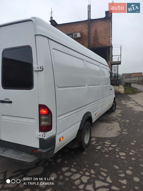 Грузовой фургон Mercedes-Benz Sprinter 2002 в Голованевске