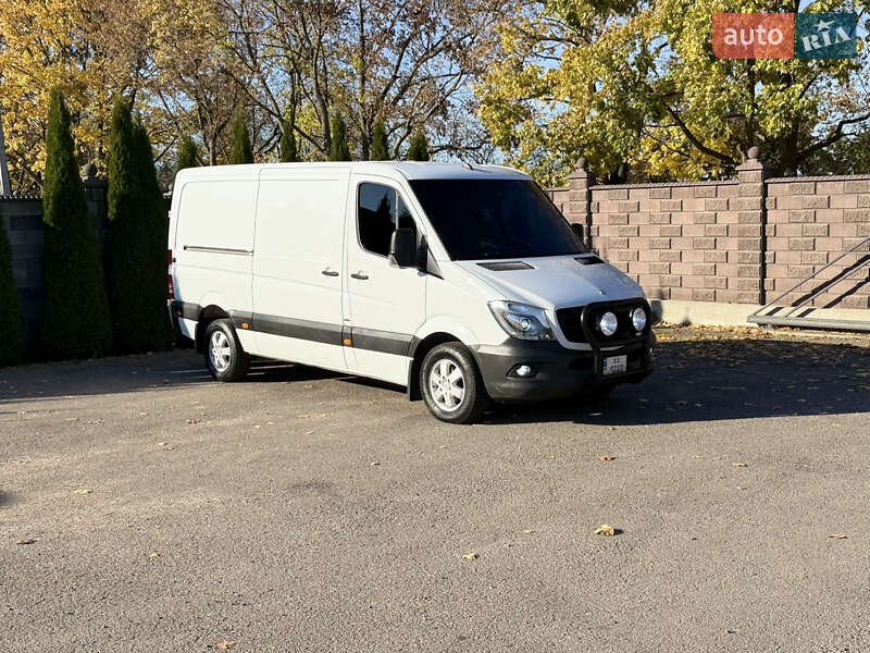 Вантажний фургон Mercedes-Benz Sprinter 2014 в Рівному