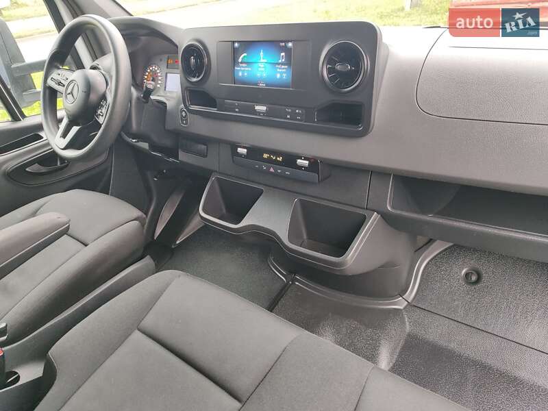 Грузовой фургон Mercedes-Benz Sprinter 2020 в Киеве фото 35 Грузовой фургон Mercedes-Benz Sprinter 2020 в Киеве