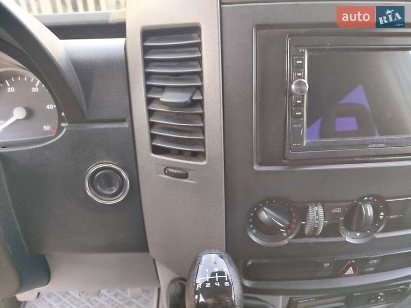 Вантажопасажирський фургон Mercedes-Benz Sprinter 2007 в Хмельницькому фото 6 Вантажопасажирський фургон Mercedes-Benz Sprinter 2007 в Хмельницькому