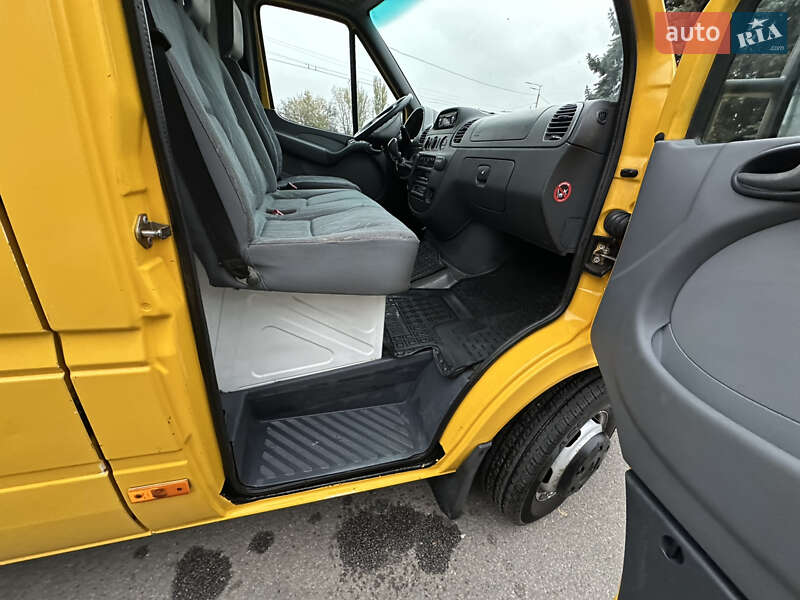 Вантажний фургон Mercedes-Benz Sprinter 2006 в Дніпрі фото 24 Вантажний фургон Mercedes-Benz Sprinter 2006 в Дніпрі