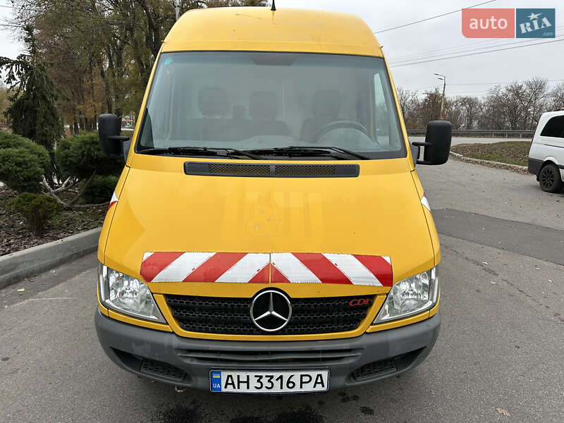 Вантажний фургон Mercedes-Benz Sprinter 2006 в Дніпрі фото 33 Вантажний фургон Mercedes-Benz Sprinter 2006 в Дніпрі