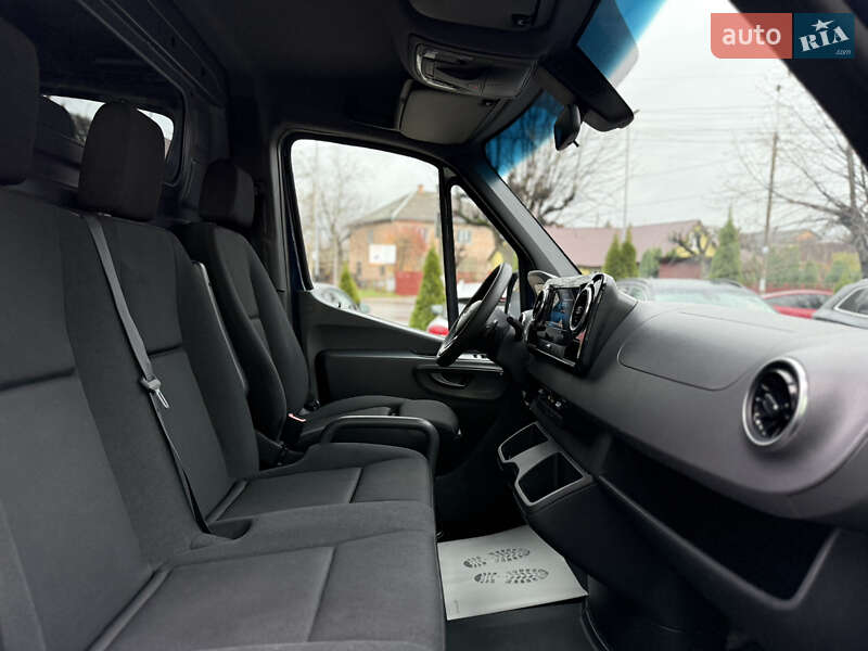Вантажний фургон Mercedes-Benz Sprinter 2020 в Чернівцях фото 26 Вантажний фургон Mercedes-Benz Sprinter 2020 в Чернівцях