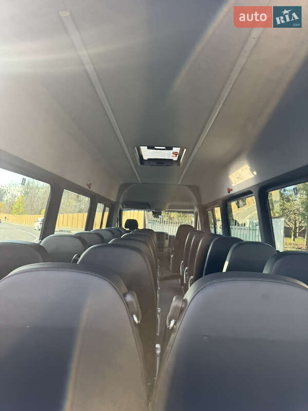 Пригородный автобус Mercedes-Benz Sprinter 2018 в Виннице