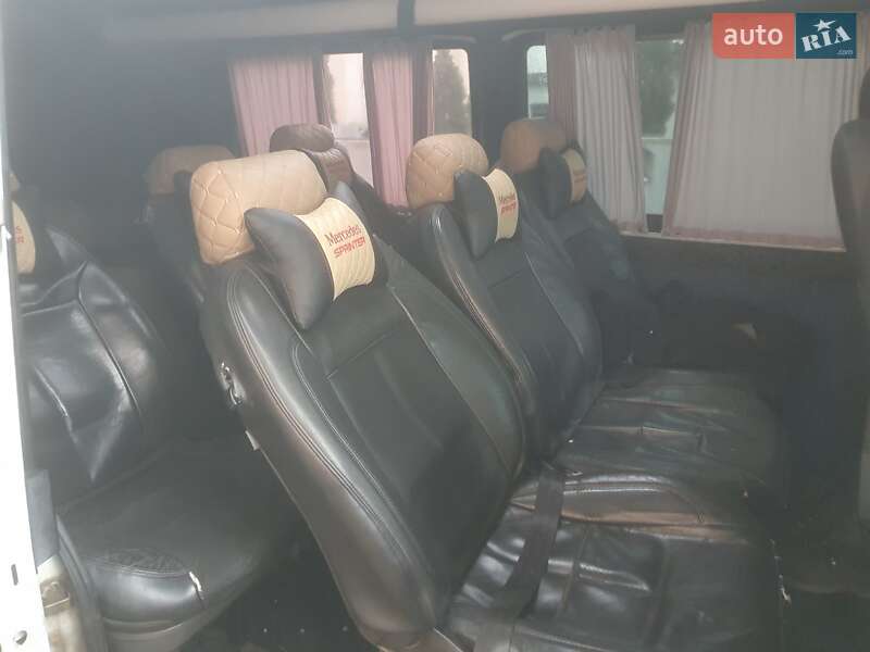 Мікроавтобус Mercedes-Benz Sprinter 2004 в Хусті