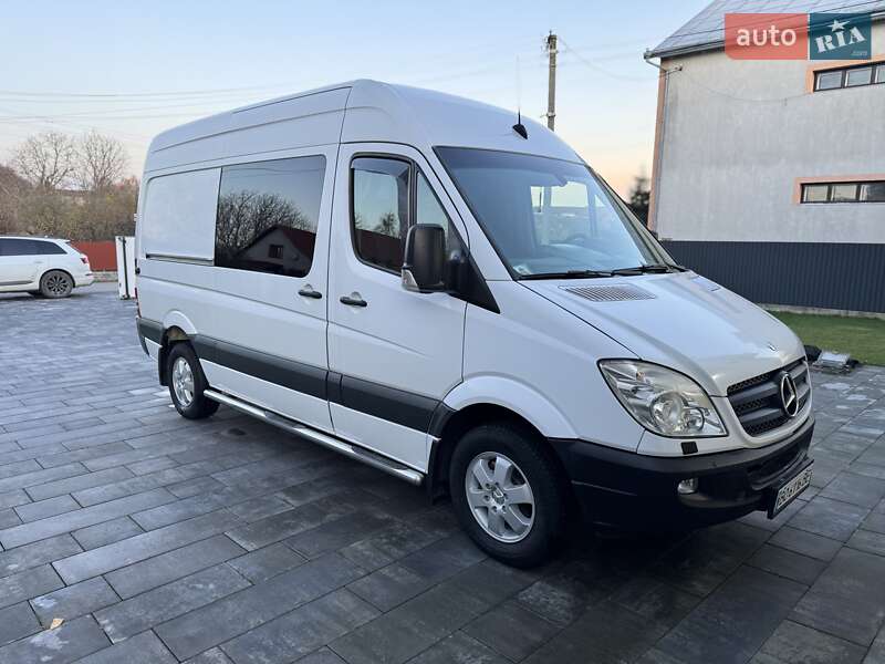 Mercedes-Benz Sprinter 2011