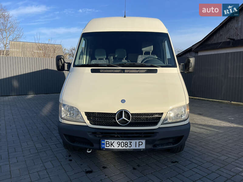 Mercedes-Benz Sprinter 2004