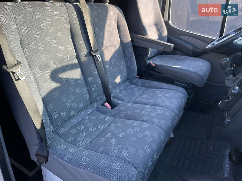Вантажний фургон Mercedes-Benz Sprinter 2004 в Рівному фото 16 Вантажний фургон Mercedes-Benz Sprinter 2004 в Рівному