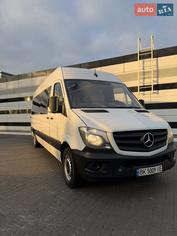 Микроавтобус Mercedes-Benz Sprinter 2018 в Ровно фото Микроавтобус Mercedes-Benz Sprinter 2018 в Ровно