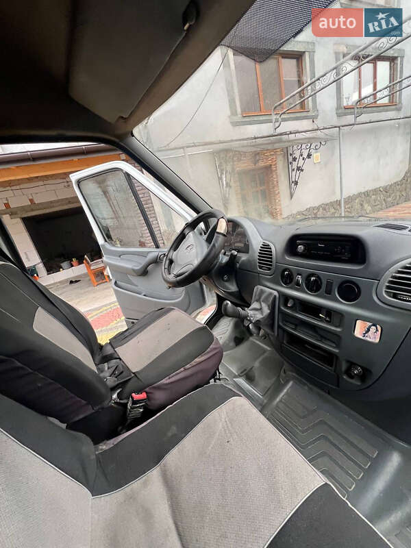Вантажопасажирський фургон Mercedes-Benz Sprinter 2003 в Тересві фото 10 Вантажопасажирський фургон Mercedes-Benz Sprinter 2003 в Тересві