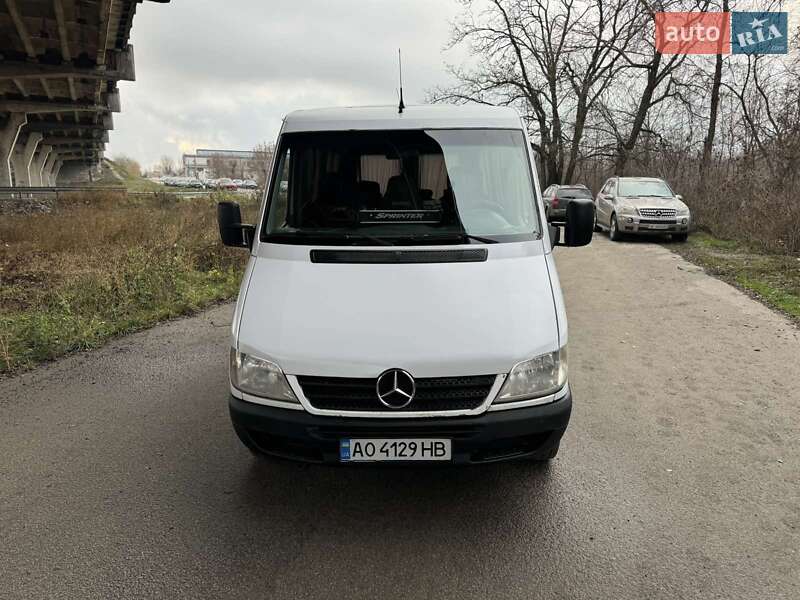 Mercedes-Benz Sprinter 2005