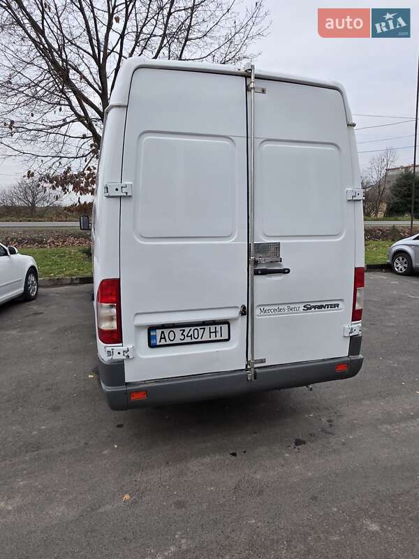 Вантажний фургон Mercedes-Benz Sprinter 2006 в Виноградові фото 28 Вантажний фургон Mercedes-Benz Sprinter 2006 в Виноградові