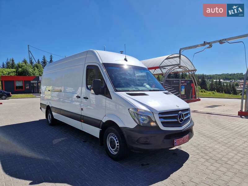 Вантажний фургон Mercedes-Benz Sprinter 2015 в Тернополі фото Вантажний фургон Mercedes-Benz Sprinter 2015 в Тернополі