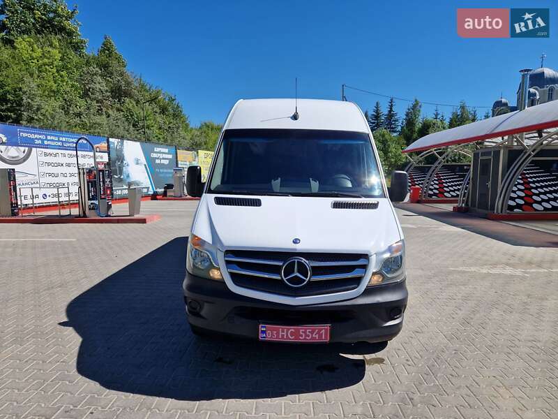 Вантажний фургон Mercedes-Benz Sprinter 2015 в Тернополі фото 2 Вантажний фургон Mercedes-Benz Sprinter 2015 в Тернополі