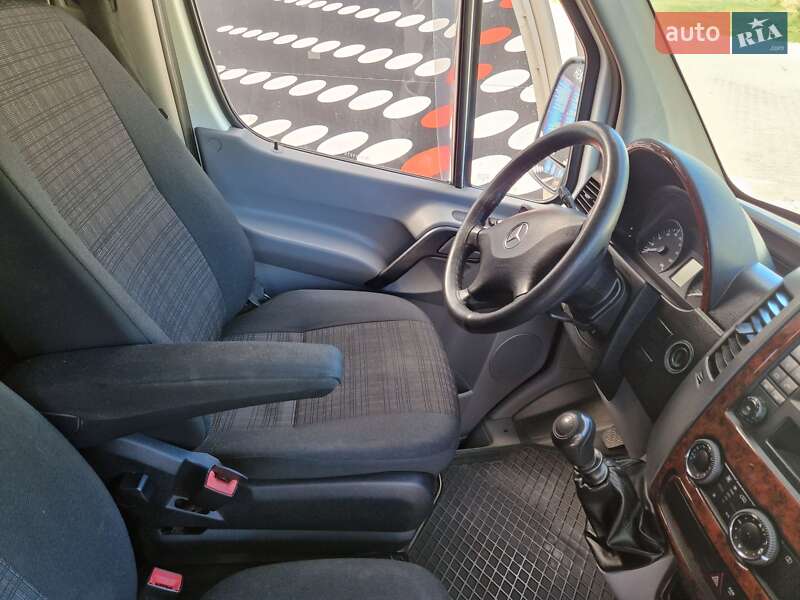 Вантажний фургон Mercedes-Benz Sprinter 2015 в Тернополі фото 31 Вантажний фургон Mercedes-Benz Sprinter 2015 в Тернополі
