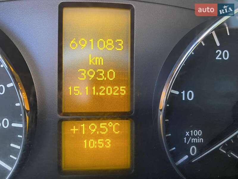 Пригородный автобус Mercedes-Benz Sprinter 2011 в Киеве