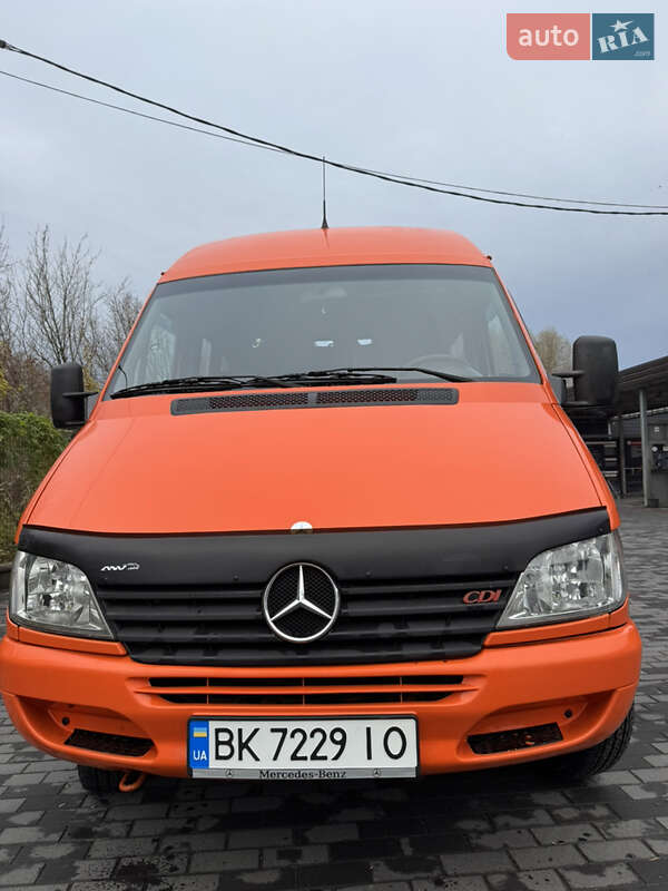 Mercedes-Benz Sprinter 2002 Mercedes-Benz Sprinter 2002
