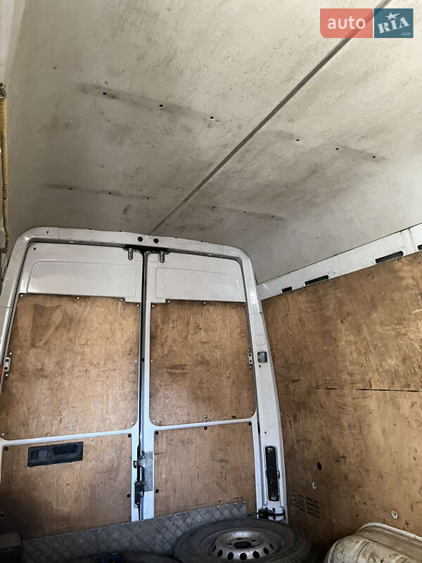 Грузовой фургон Mercedes-Benz Sprinter 2003 в Снятине