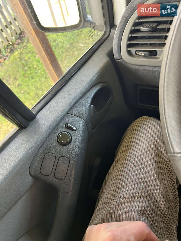 Грузовой фургон Mercedes-Benz Sprinter 2003 в Снятине