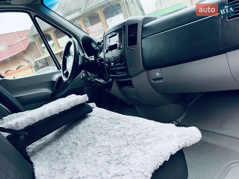 Вантажний фургон Mercedes-Benz Sprinter 2016 в Тячеві фото 14 Вантажний фургон Mercedes-Benz Sprinter 2016 в Тячеві