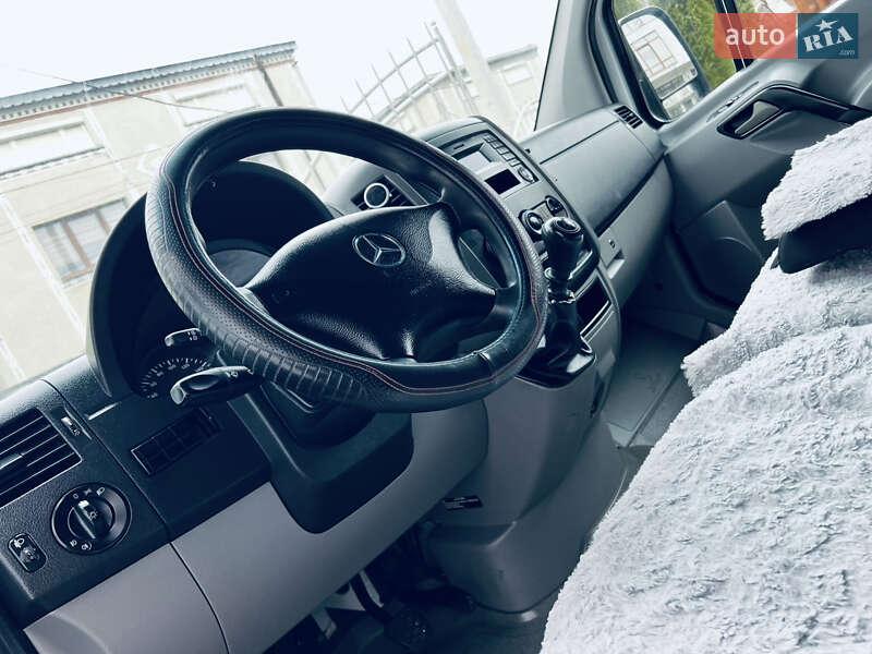 Вантажний фургон Mercedes-Benz Sprinter 2016 в Тячеві фото 18 Вантажний фургон Mercedes-Benz Sprinter 2016 в Тячеві