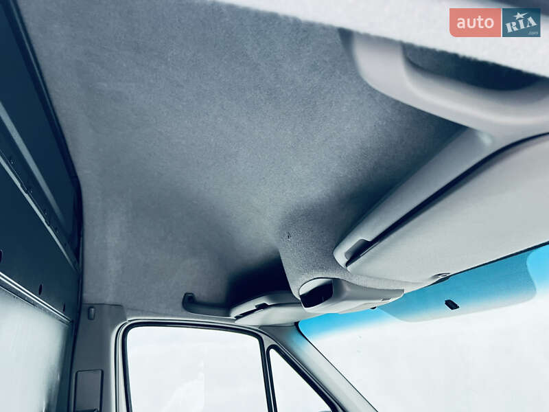 Вантажний фургон Mercedes-Benz Sprinter 2016 в Тячеві фото 30 Вантажний фургон Mercedes-Benz Sprinter 2016 в Тячеві