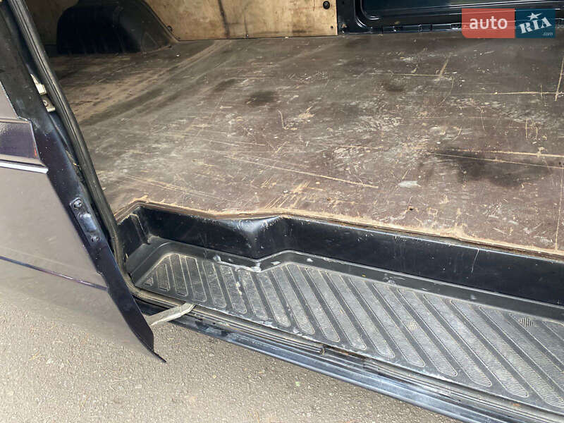 Вантажний фургон Mercedes-Benz Sprinter 2005 в Івано-Франківську