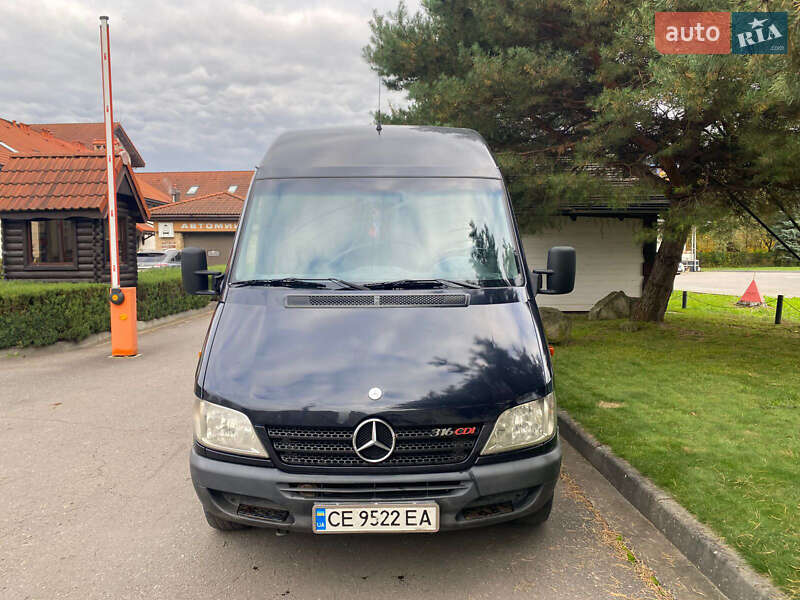 Вантажний фургон Mercedes-Benz Sprinter 2005 в Івано-Франківську