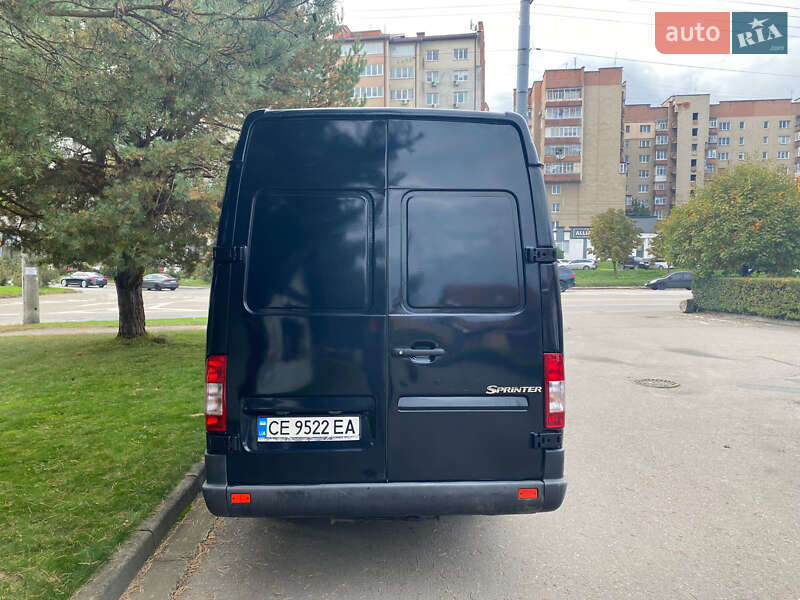 Вантажний фургон Mercedes-Benz Sprinter 2005 в Івано-Франківську
