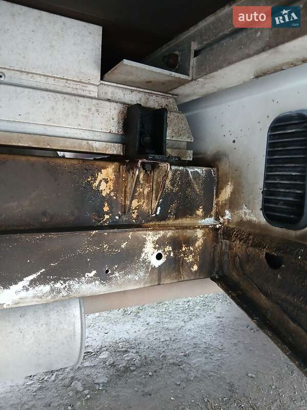 Грузовой фургон Mercedes-Benz Sprinter 2006 в Каменец-Подольском фото 31 Грузовой фургон Mercedes-Benz Sprinter 2006 в Каменец-Подольском