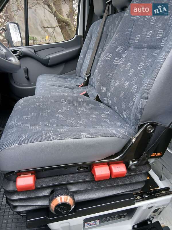 Грузовой фургон Mercedes-Benz Sprinter 2006 в Каменец-Подольском фото 63 Грузовой фургон Mercedes-Benz Sprinter 2006 в Каменец-Подольском