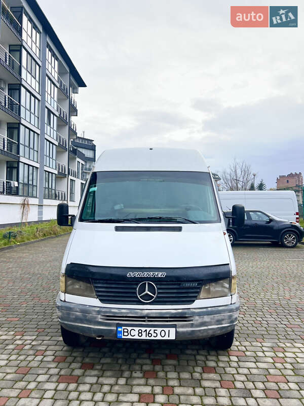 Грузовой фургон Mercedes-Benz Sprinter 1999 в Львове