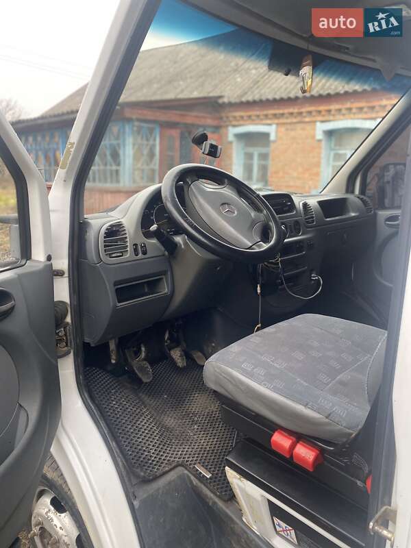 Борт Mercedes-Benz Sprinter 2005 в Любарі