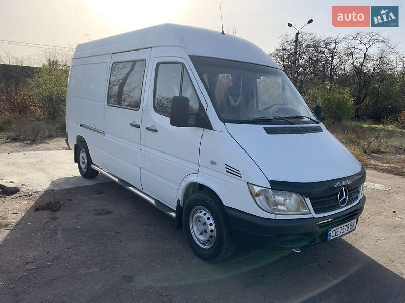 Вантажопасажирський фургон Mercedes-Benz Sprinter 2002 в Ізмаїлі фото 3 Вантажопасажирський фургон Mercedes-Benz Sprinter 2002 в Ізмаїлі
