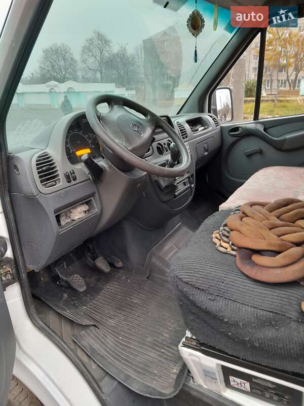 Грузовой фургон Mercedes-Benz Sprinter 2006 в Глухове