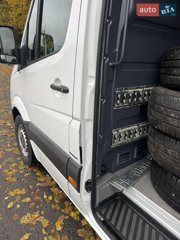 Грузовой фургон Mercedes-Benz Sprinter 2017 в Виннице
