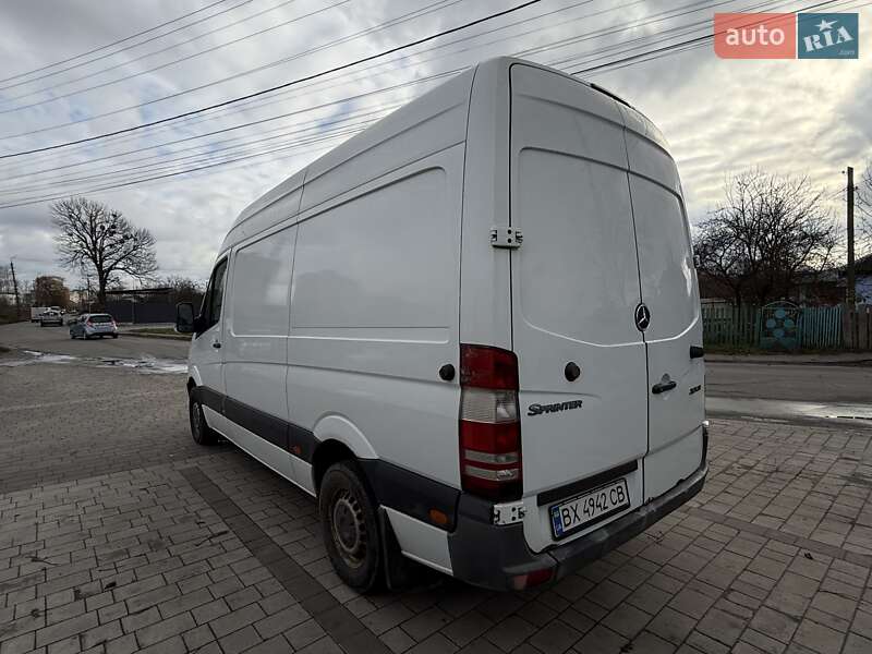 Вантажний фургон Mercedes-Benz Sprinter 2013 в Хмельницькому