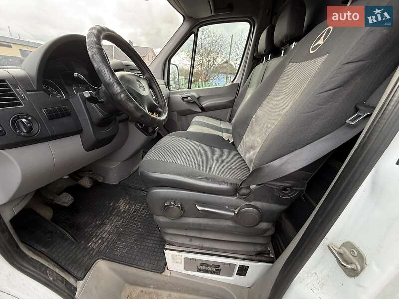 Вантажний фургон Mercedes-Benz Sprinter 2013 в Хмельницькому