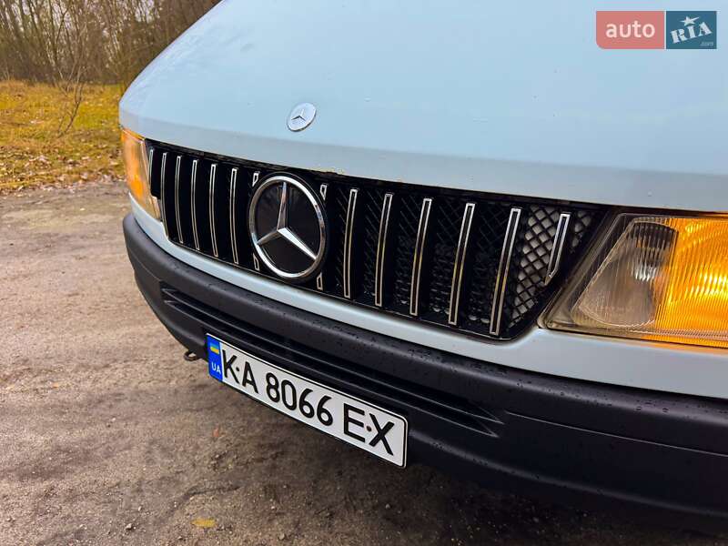 Микроавтобус Mercedes-Benz Sprinter 1999 в Буче
