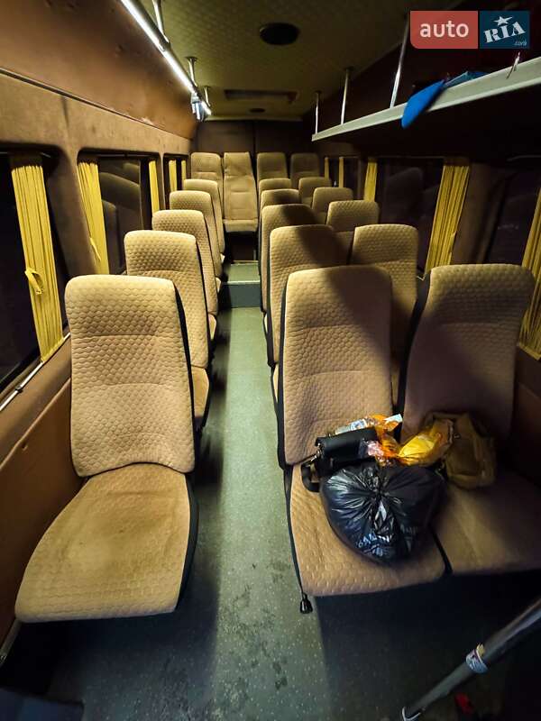 Микроавтобус Mercedes-Benz Sprinter 1999 в Буче