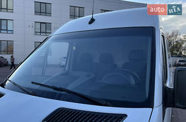 Вантажний фургон Mercedes-Benz Sprinter 2017 в Рівному