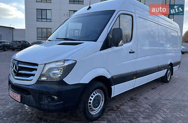 Вантажний фургон Mercedes-Benz Sprinter 2017 в Рівному