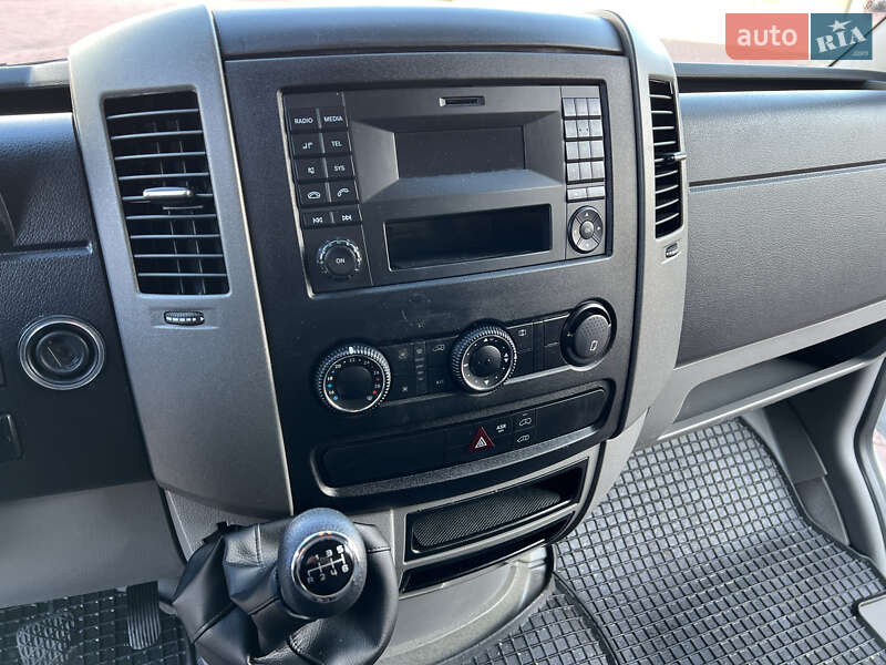 Грузовой фургон Mercedes-Benz Sprinter 2017 в Ровно фото 20 Грузовой фургон Mercedes-Benz Sprinter 2017 в Ровно