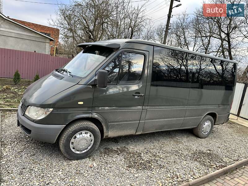 Mercedes-Benz Sprinter 2000