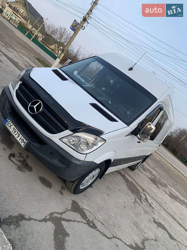 Минивэн Mercedes-Benz Sprinter 2013 в Дунаевцах