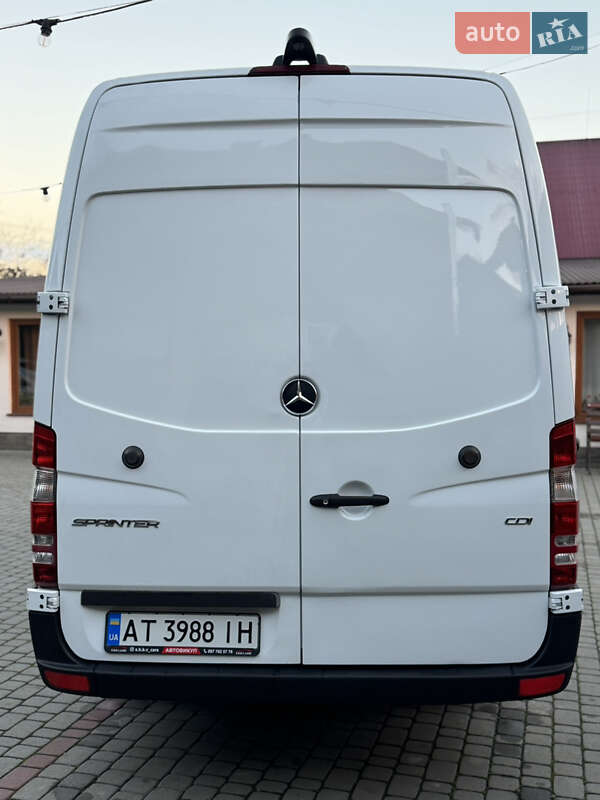 Грузопассажирский фургон Mercedes-Benz Sprinter 2015 в Иршаве фото 3 Грузопассажирский фургон Mercedes-Benz Sprinter 2015 в Иршаве