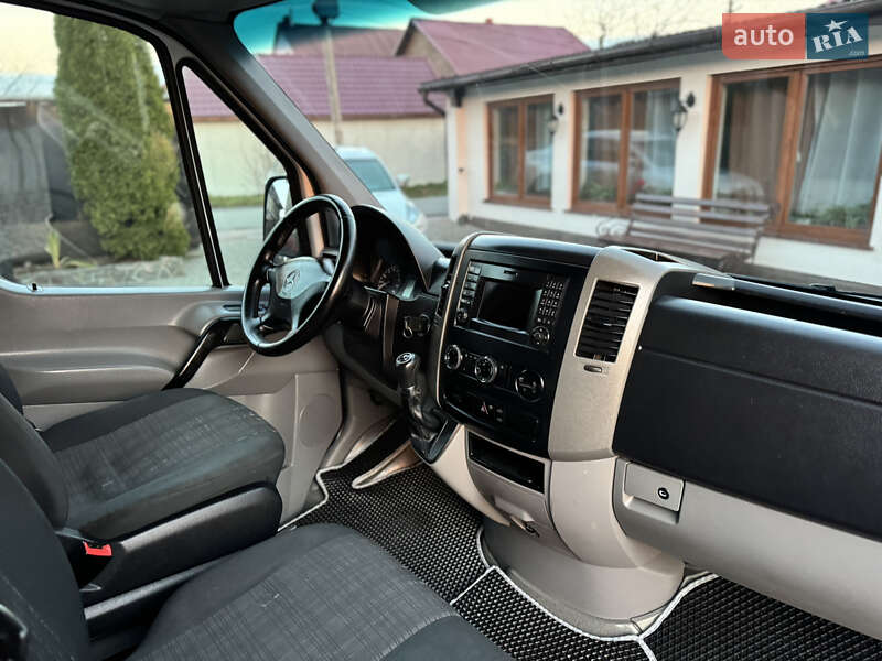 Грузопассажирский фургон Mercedes-Benz Sprinter 2015 в Иршаве фото 53 Грузопассажирский фургон Mercedes-Benz Sprinter 2015 в Иршаве