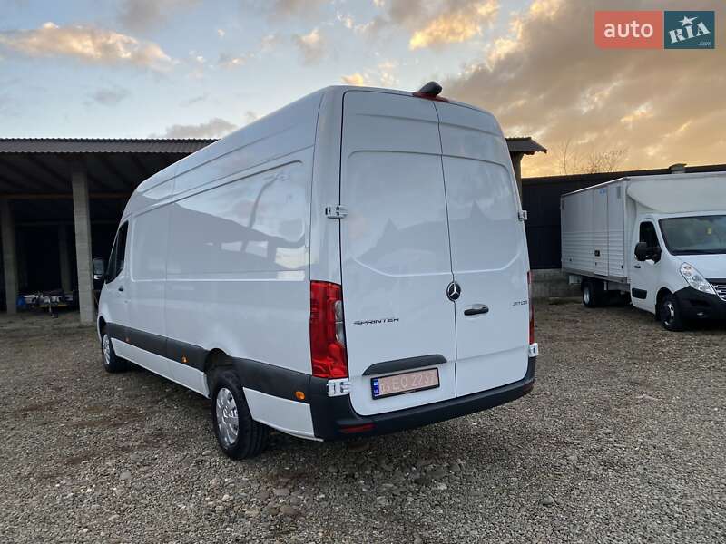 Грузовой фургон Mercedes-Benz Sprinter 2022 в Хусте