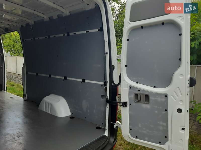 Грузовой фургон Mercedes-Benz Sprinter 2012 в Черновцах